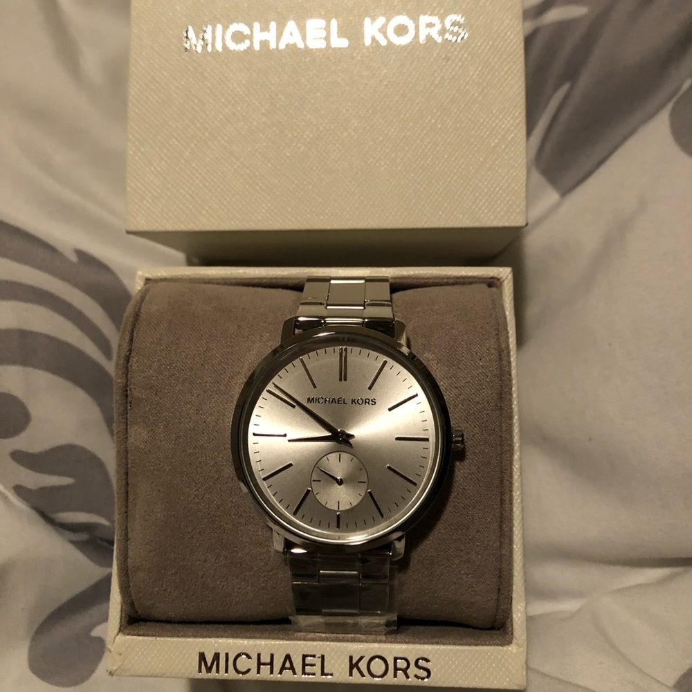 BNWT / NIB Michael Kors Womens Watch